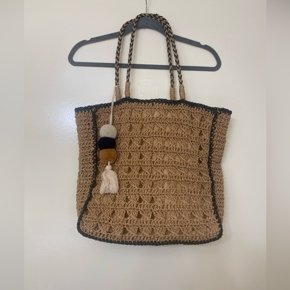 Woven Straw Tote with Pom Pom tassel - Picture 4 of 9